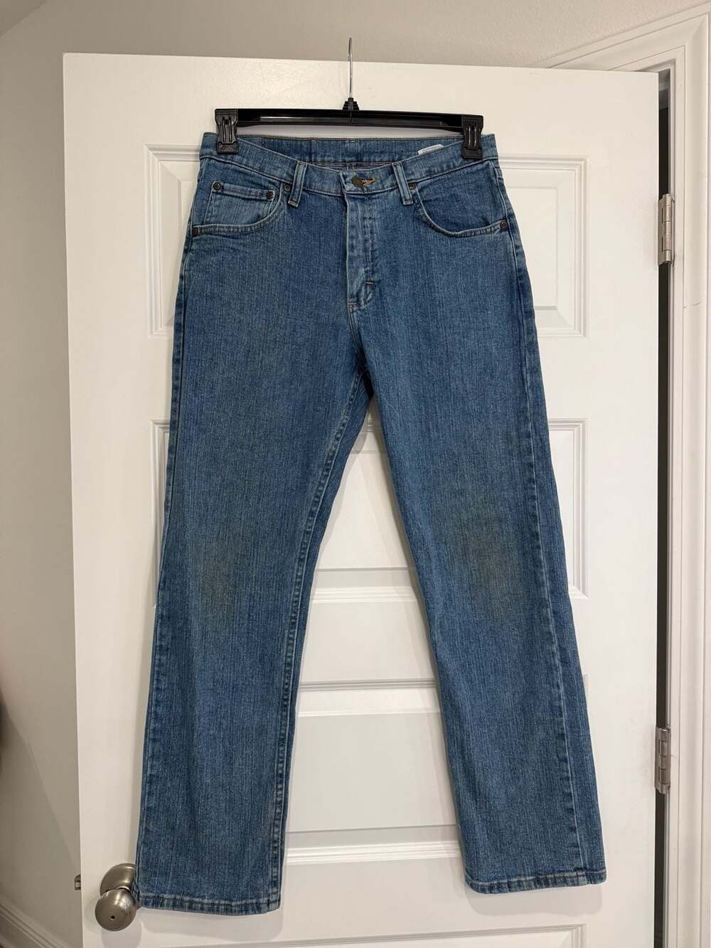 Wrangler Premium Quality Denim Jeans Medium Wash Relaxed Fit 30X30